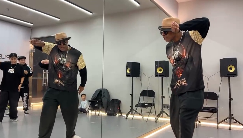  Torrence "Tea-Buggz" Griffin artwork 